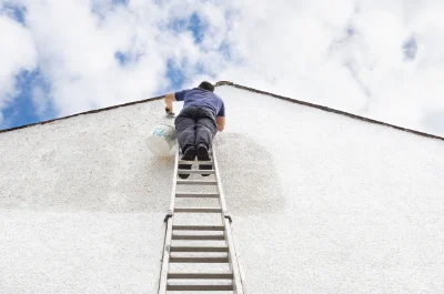 Peinture extérieure à Villefort — façades et ravalement
